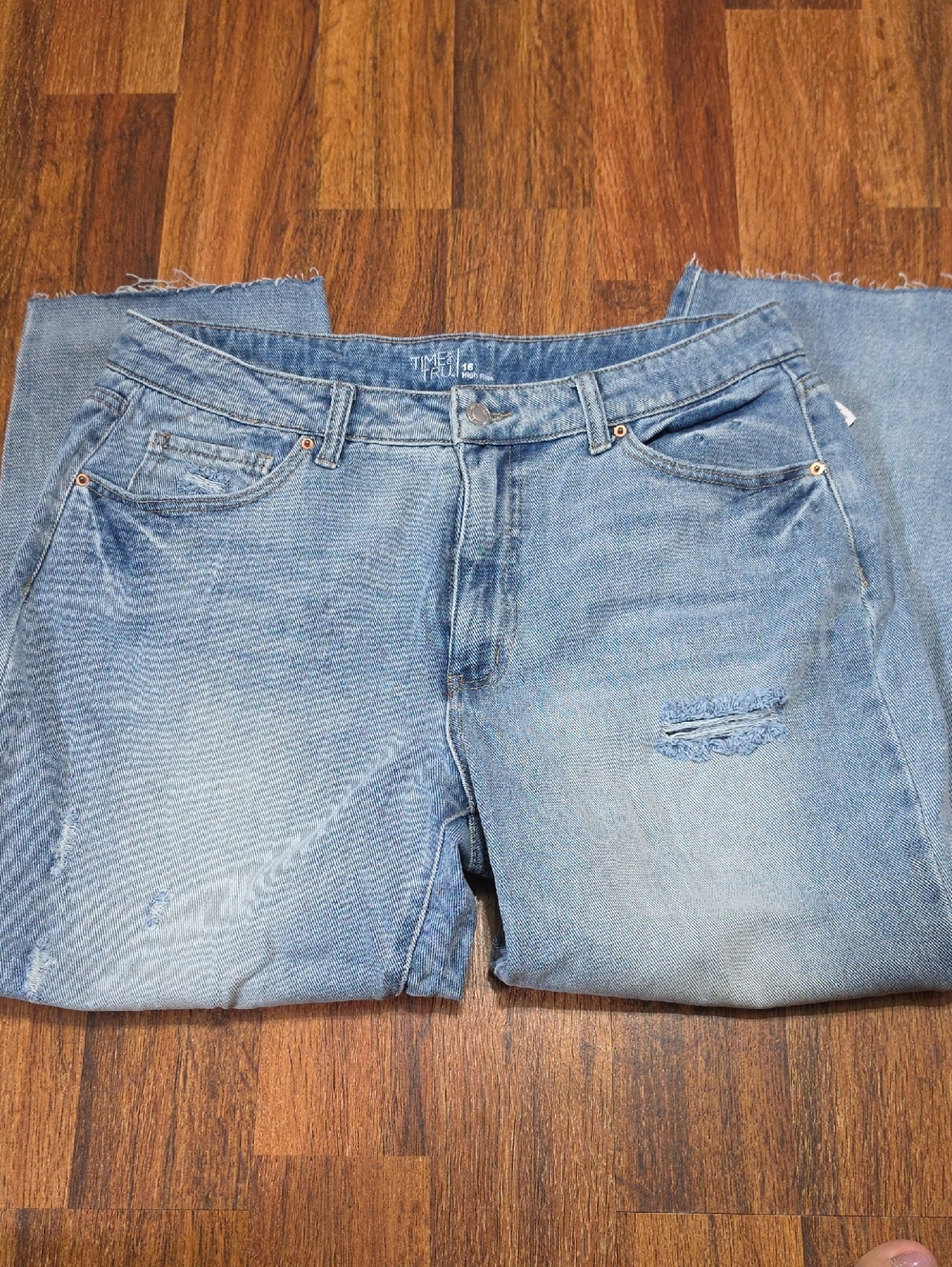 Light Blue Distressed Women’s Jeans